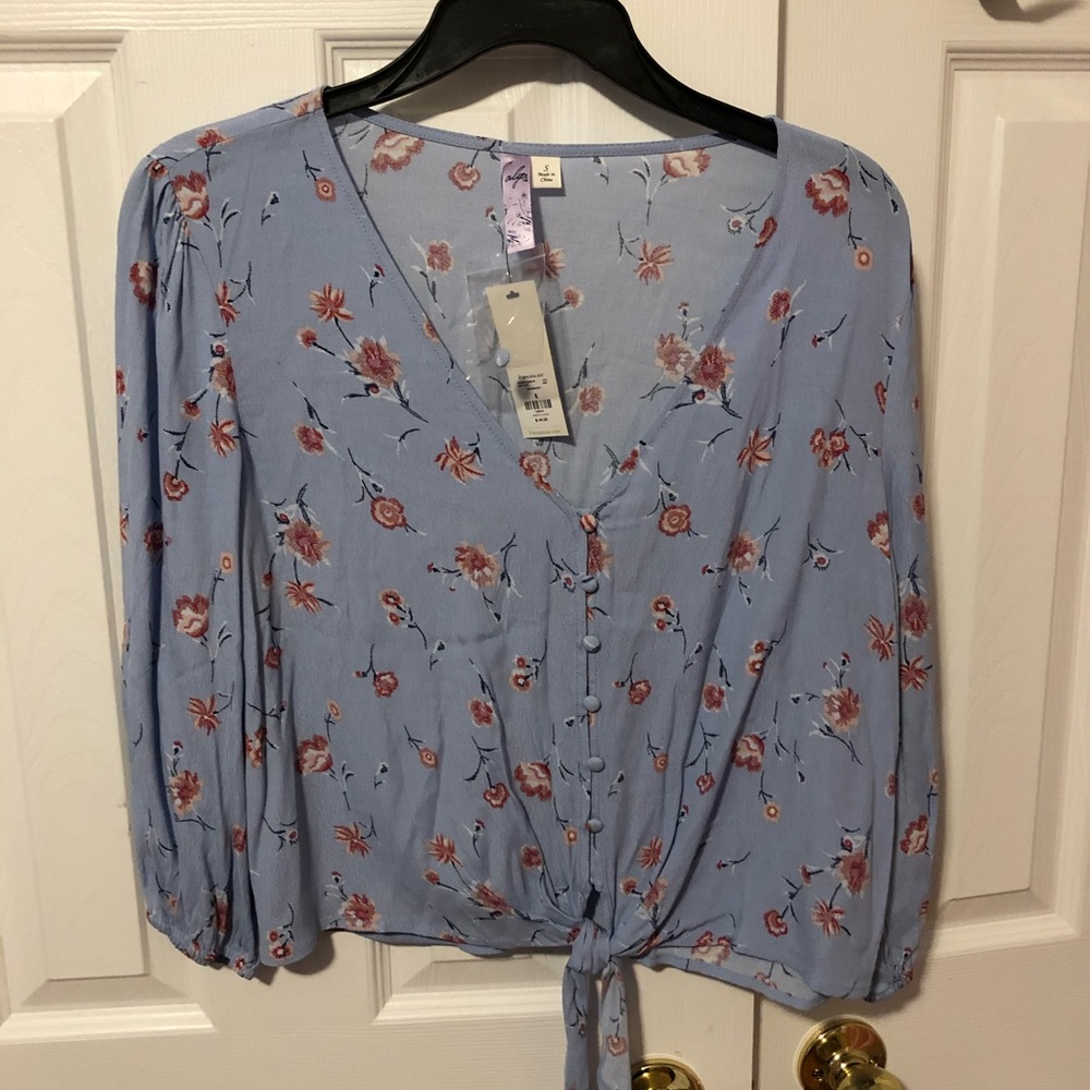 Quarter sleeve blouse periwinkle size S Francescas
